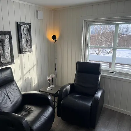 Βίλα Comfortable House In Lyngen Oksvik
