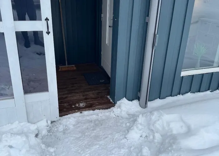 Comfortable House In Lyngen Villaer *
